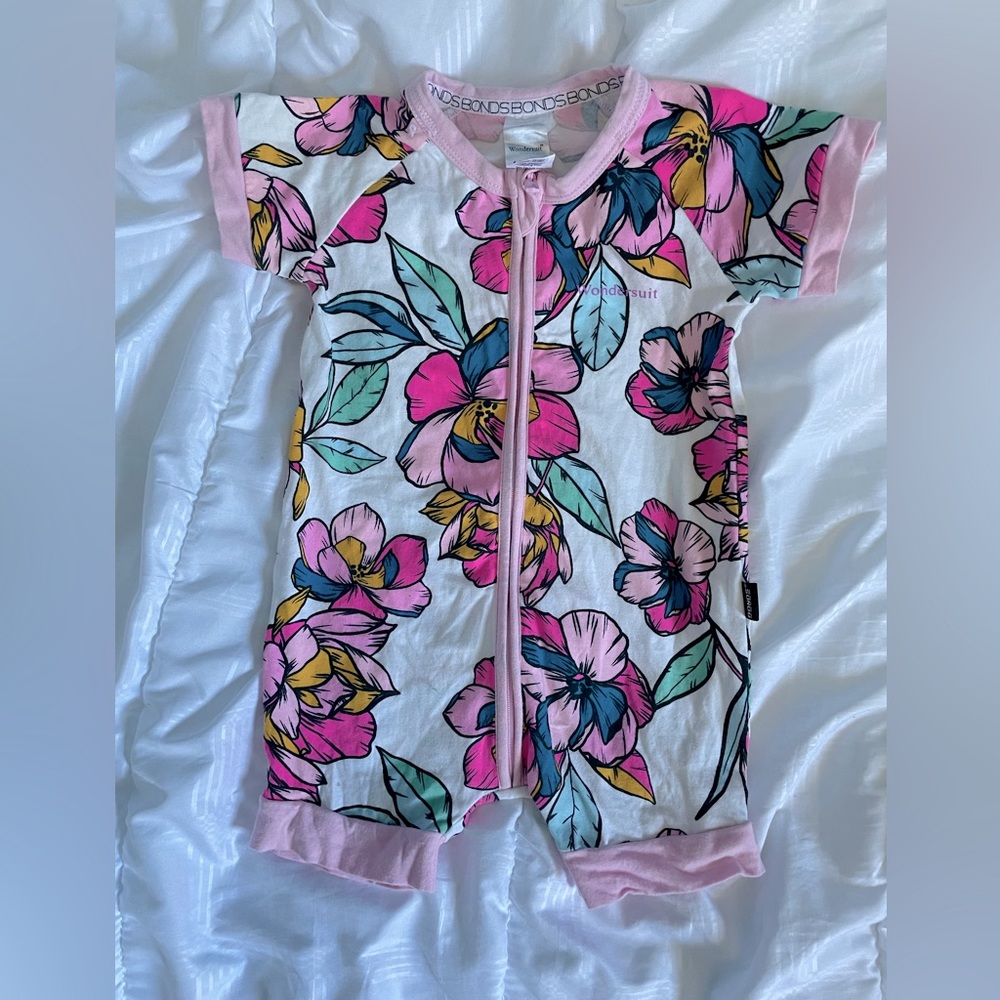 Bonds Wondersuit size 6-12 months